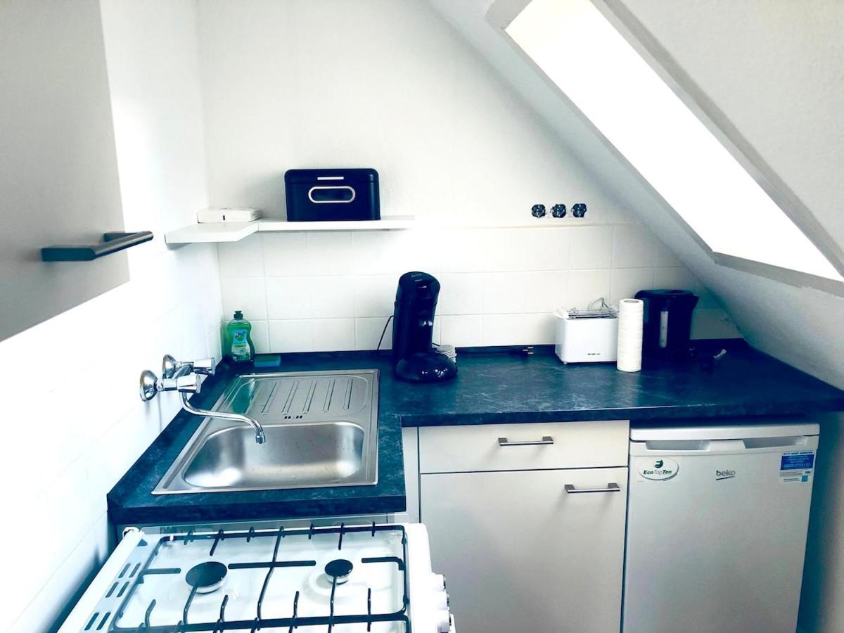 Wohnung Mit Neuem Bad Und Kueche Gelsenkirchen Exterior photo